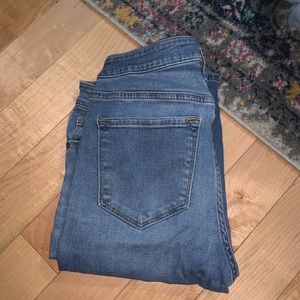 Medium wash skinny jeans